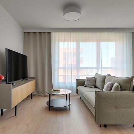 Doki Living - Foodhall & Parking By Downtown Apartments Gdansk Exterior photo